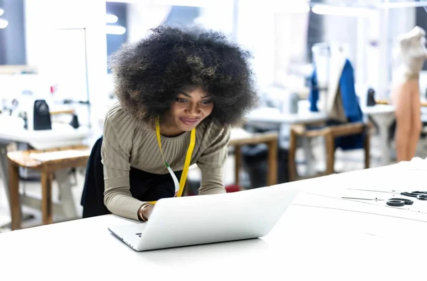  How Stylist Partnerships Build Trust in US-Based Hair Companies